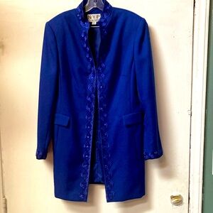 N Y P suite size 12. W/ matching skirt. Royal blue.